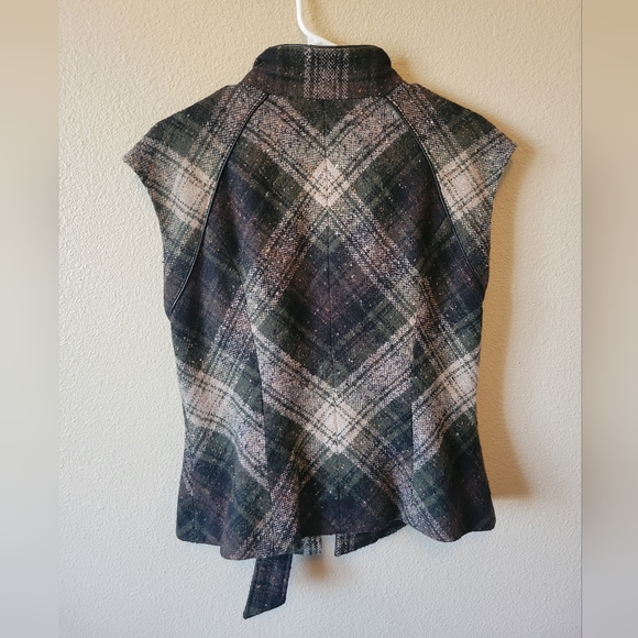 CAbi #611 All Tied Up Plaid Wool Blend Vest, M - Picture 5 of 11